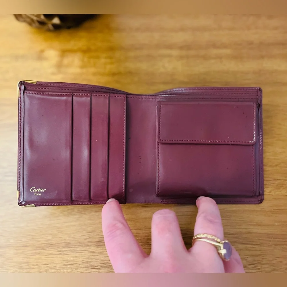 CARTIER Bordeaux Calfskin Bifold Wallet CURRENT 💯 AUTHENTIC - Picture 6 of 15
